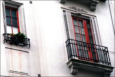 Little wrought iron balustrades are a typical decorative feature of Buenos Aires architecture.