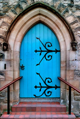 Llangollen church door