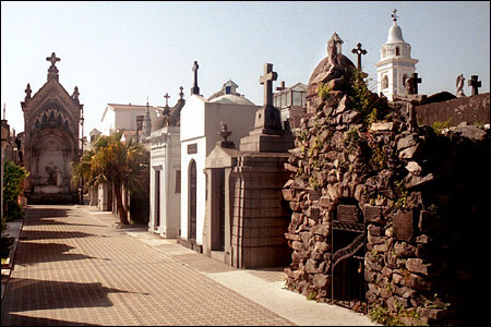 A deliberately rustic tomb in Recoleta Cemetery, where so many of the tombs are grand and ostentatious.